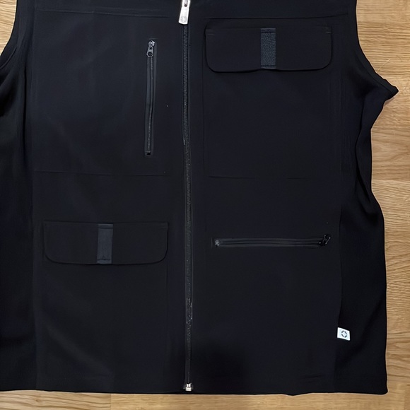 Cherokee Men vest Large - Picture 3 of 3